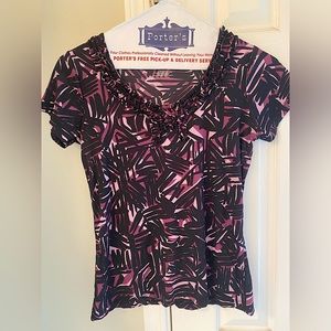 Merona, short-sleeved blouse; medium; ruffled collar